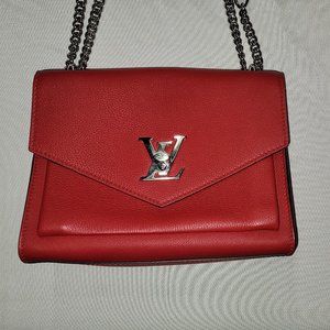 LOUIS VUITTON MY LOCKME CHAIN BAG RED